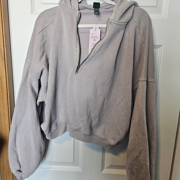 wild fable Tops - Wild Fable Women's Light Gray Half-Zip Hoodie